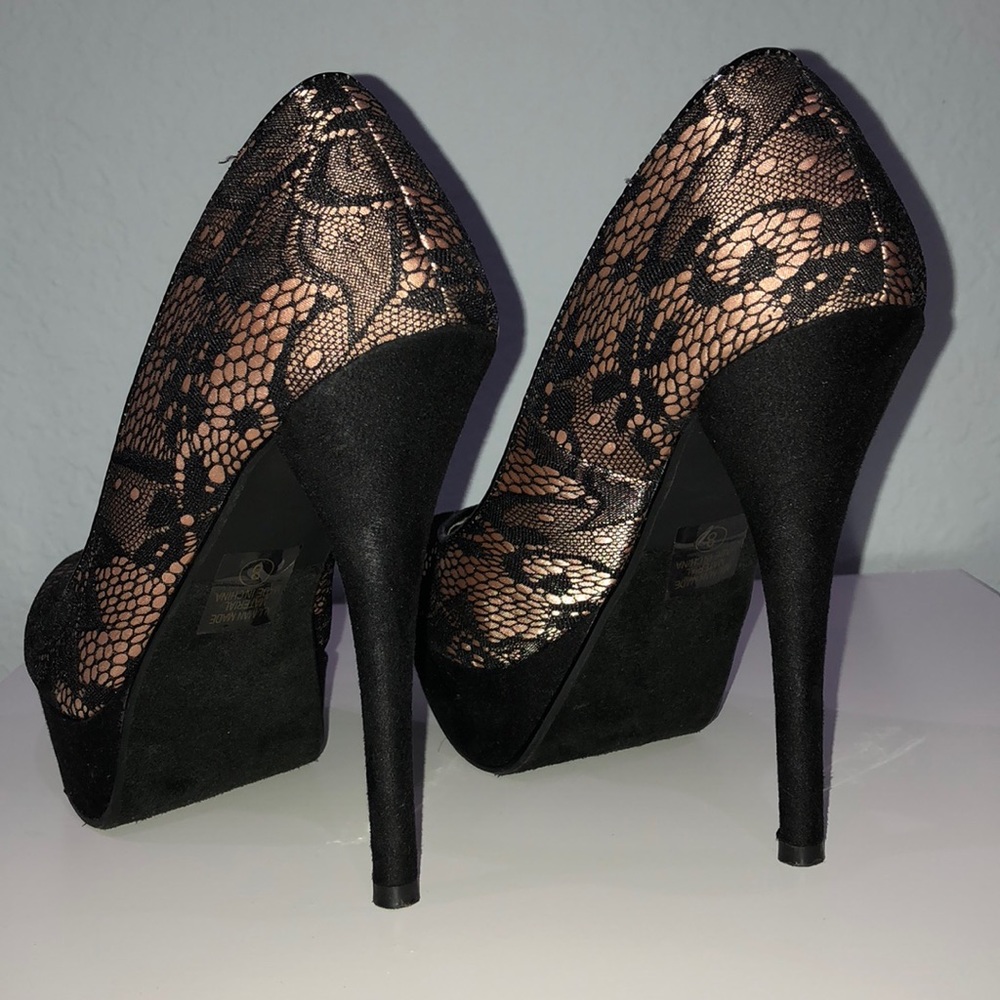 Heels - Picture 3 of 4